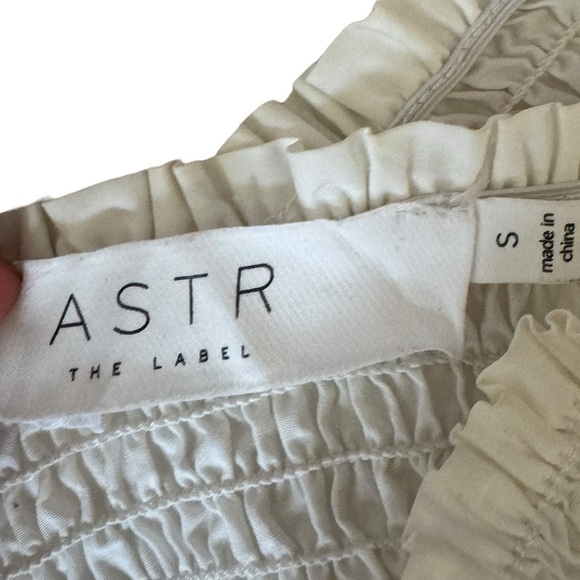 ASTR the Label Smocked Crossover Ruffled Crop Top, Size S - Picture 6 of 7